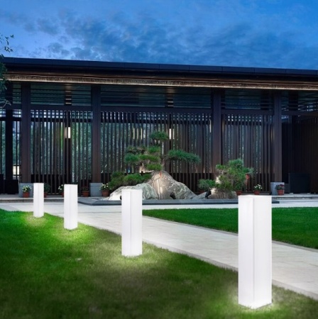 Светильник Колонна 30х190  питание от АКБ, RGB